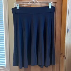 LOFT - Midi Navy skirt